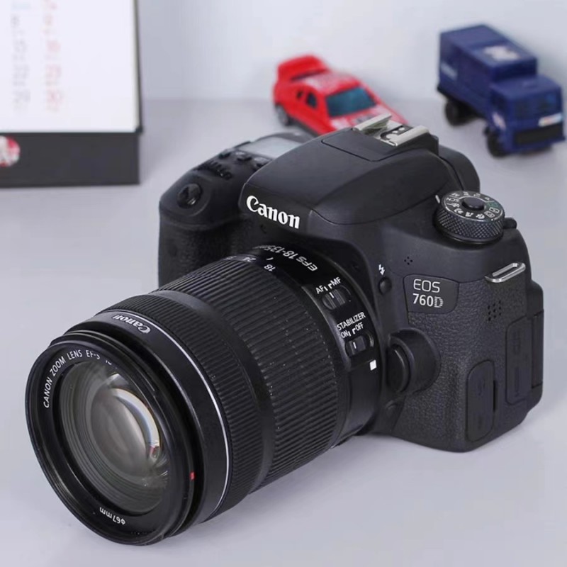 佳能（Canon）数码相机700D（18-55MM镜头）含32G高速存储卡套装(单位：套)