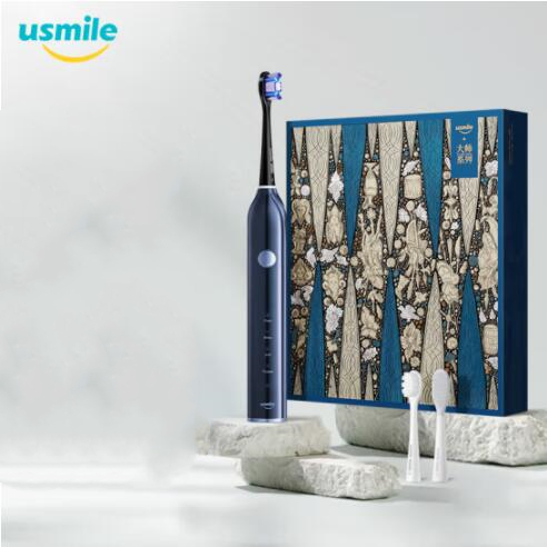 usmile Y4S 电动牙刷 45°专业牙刷礼盒（台） 蓝魅星云