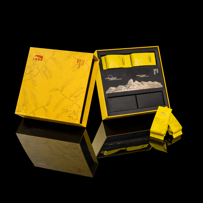 1392 天池茶业 凤凰单丛茶 凤凰展翅黄色礼盒蜜兰香 96g/盒（8g*12包） (单位：盒)