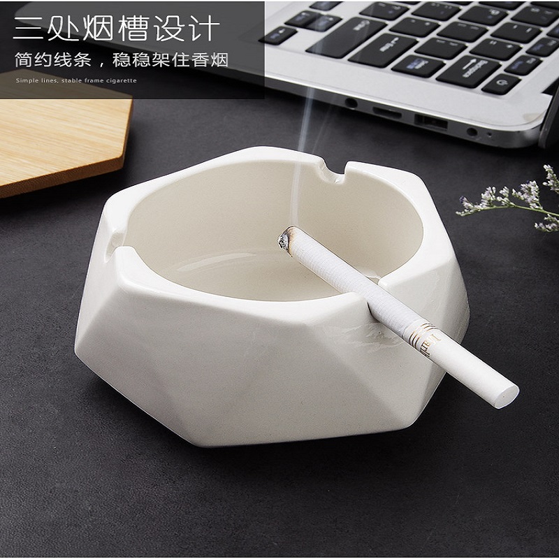 博采几何多边形陶瓷带盖烟灰缸 10.5*6.2cm白色（个）