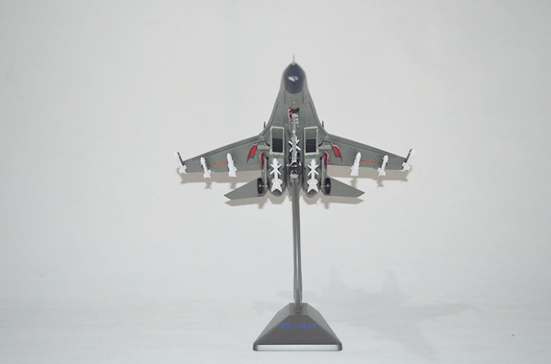 AFMT苏30战斗机1:48模型（盒）