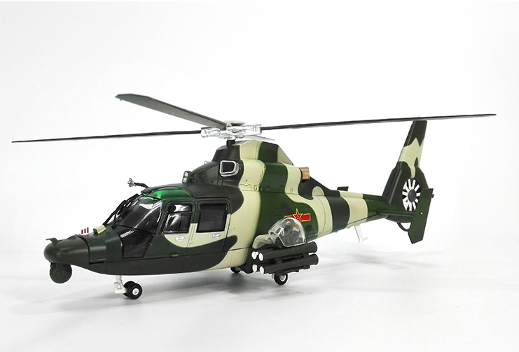 AFMT直-9武装直升机1:32模型（套）